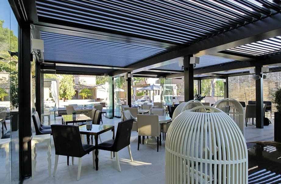 Pergola Parasol Abris piscine - Pergola, Véranda, BIOSSUN, parasols IASO, aménagement de terrasse extérieur professionnels restauration bar restaurant - Art et créations Perpignan