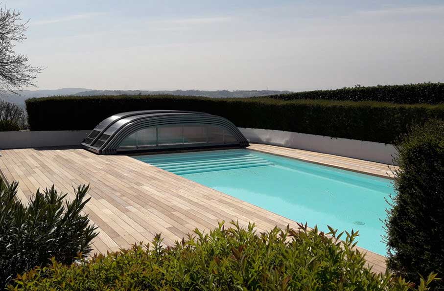 Pergola Parasol Abris piscine - Abris piscine et SPA intégré bas moyen haut, couverture de piscine, tapis, protection, abri motorisé- Art et créations Perpignan